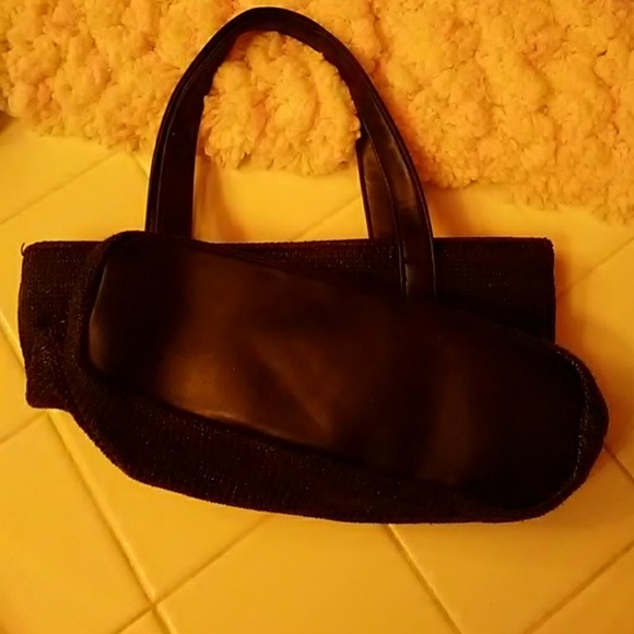 Liz Claiborne handbag - Picture 3 of 5